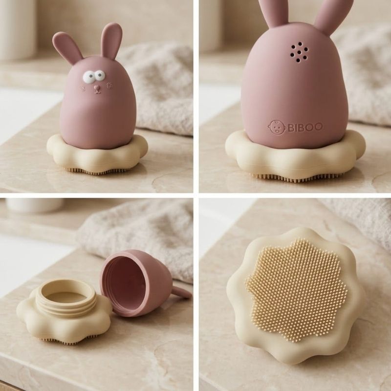 Lot de jouets de bain bébé, moment de jeu dans l'eau
